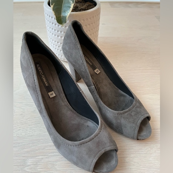 ALBERTO FERMANI Peep Toe Grey Suede Heels Business Neutral Chic Limited Edition - Picture 6 of 14